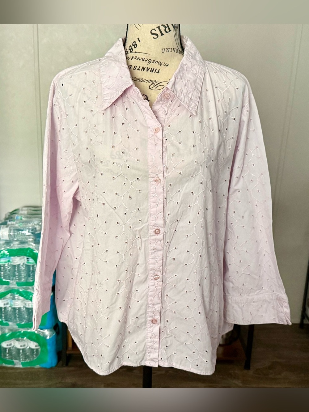 Once Again Women’s Light Pink Eyelet Button-Up Shirt Size 2X